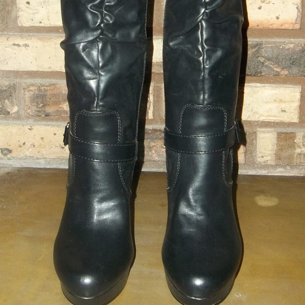 Tall High heeled Boots